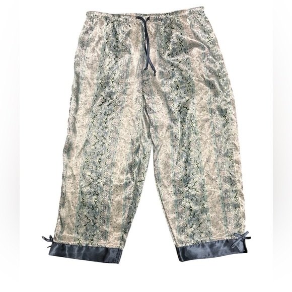 NWOT La Vie en Rose Luxury Edition 3 piece satin lingerie set - Picture 7 of 13